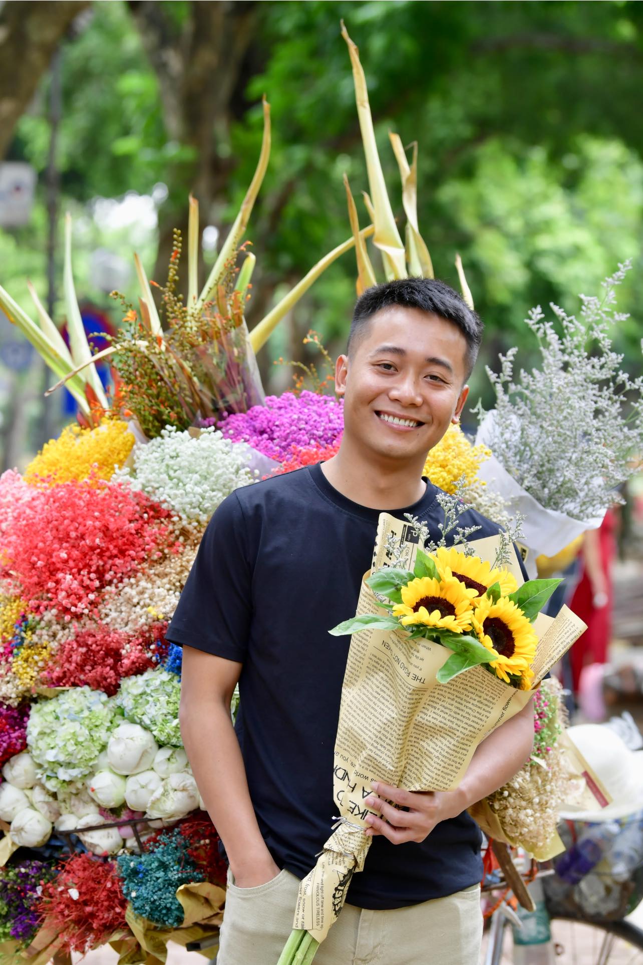 Quang Linh Vlogs tự tay "huỷ hoại hình tượng", hơn 2 triệu người bất ngờ - Ảnh 4.