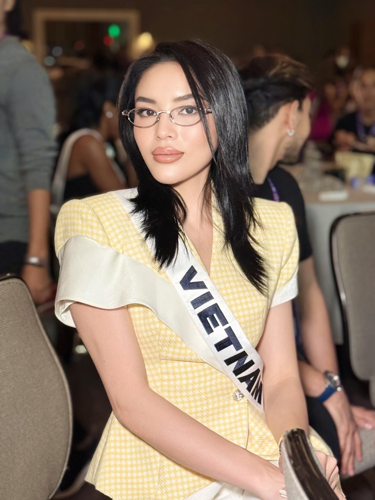 Kỳ Duyên ngày thứ 10 Miss Universe: Người khen 