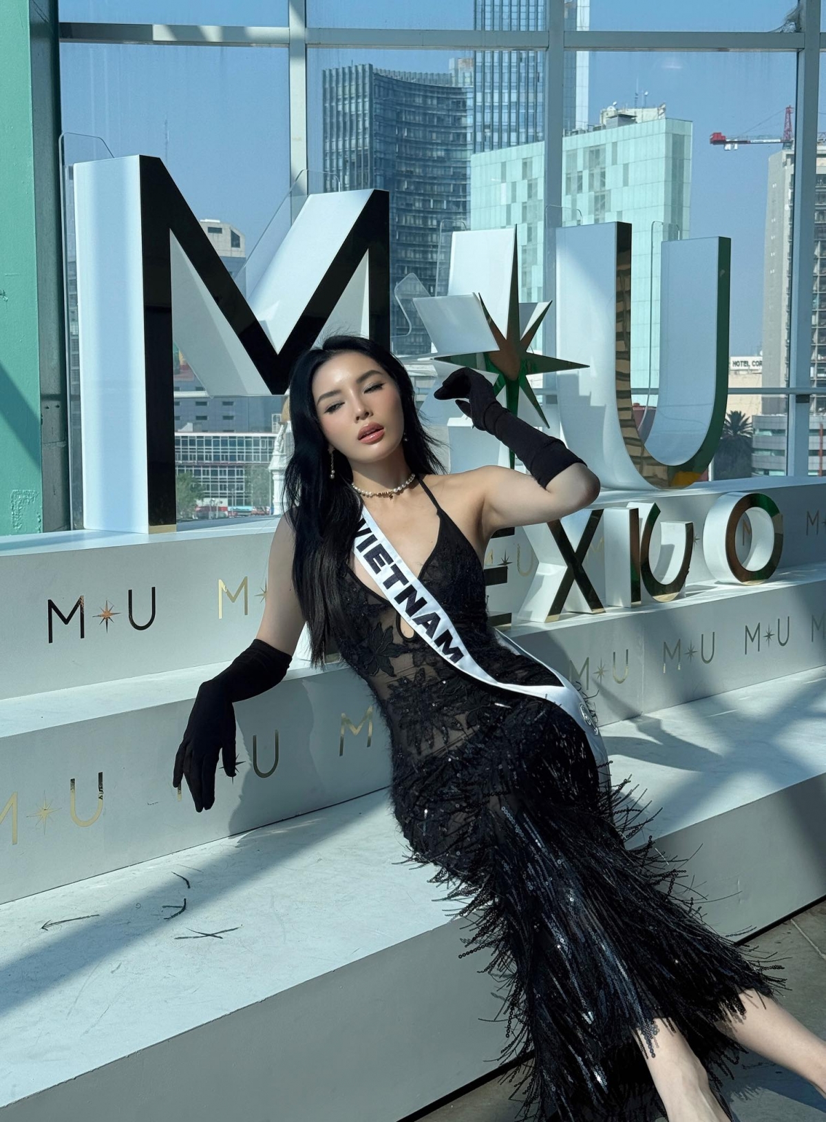 Thời trang ấn tượng của Kỳ Duyên tại Miss Universe 2024 - Ảnh 10.