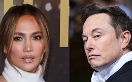 Elon Musk chỉ trích Jennifer Lopez