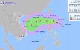 Bão Yinxing giật cấp 17 vào gần Biển Đông