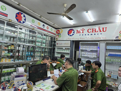 Vì sao Chủ tịch HĐQT Mỹ Châu Pharmacy bị khởi tố, bắt tạm giam 4 tháng? - Ảnh 1.