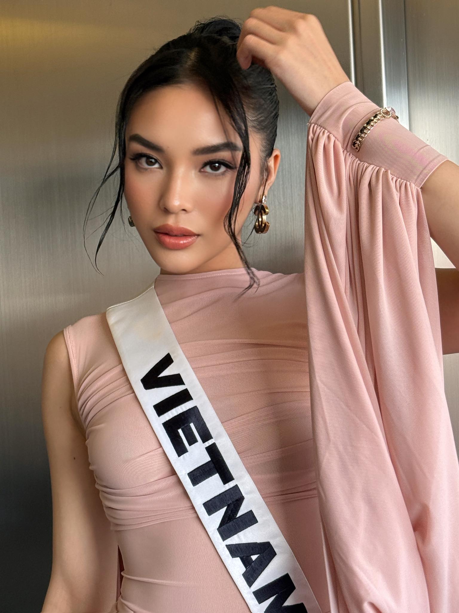 Nóng: Hoa hậu Kỳ Duyên bị mất Trang phục dân tộc tại Miss Universe- Ảnh 9.