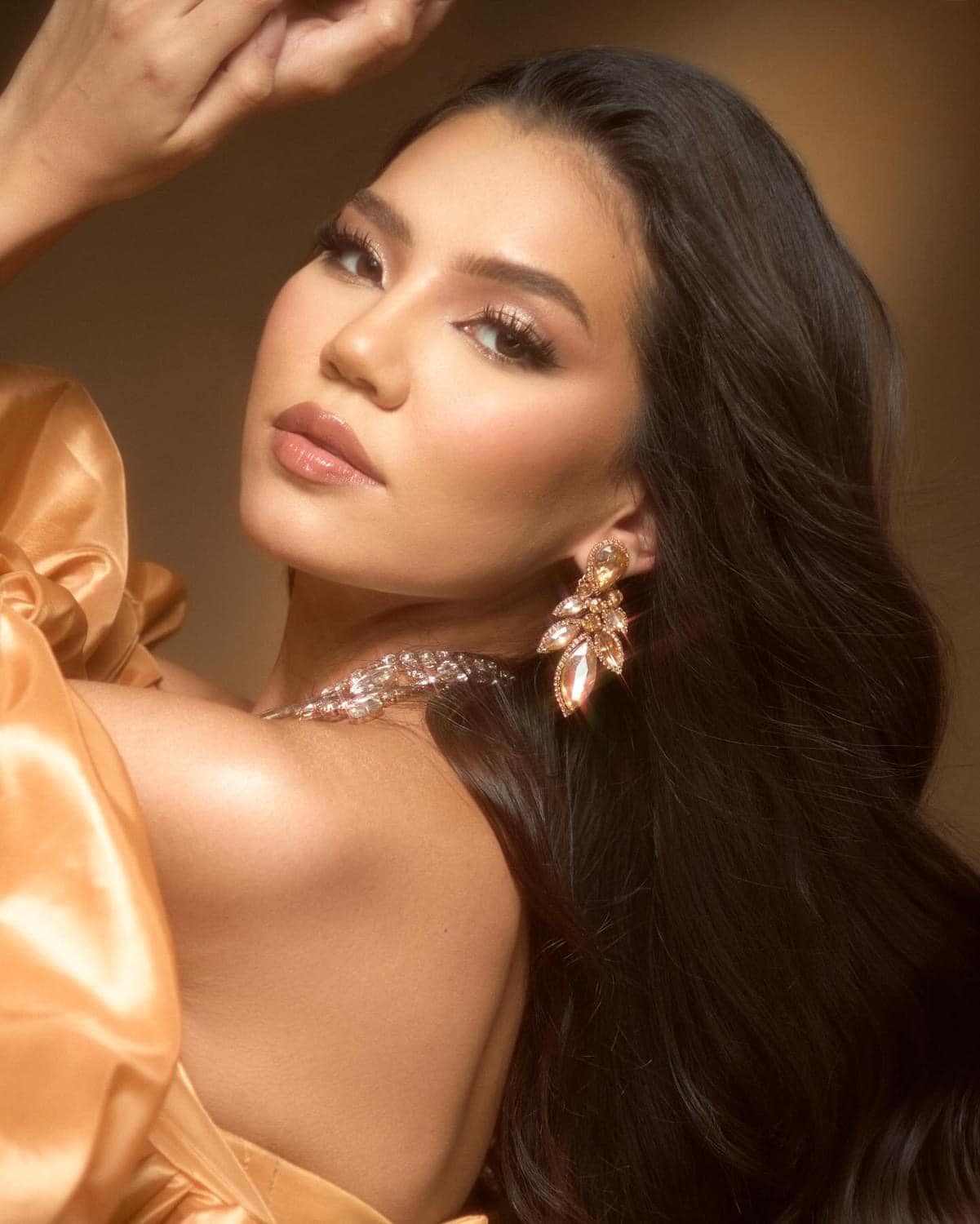 Rầm rộ tin đồn Kỳ Duyên bị 1 thí sinh chơi xấu ngay trước chung kết Miss Universe - Ảnh 5.