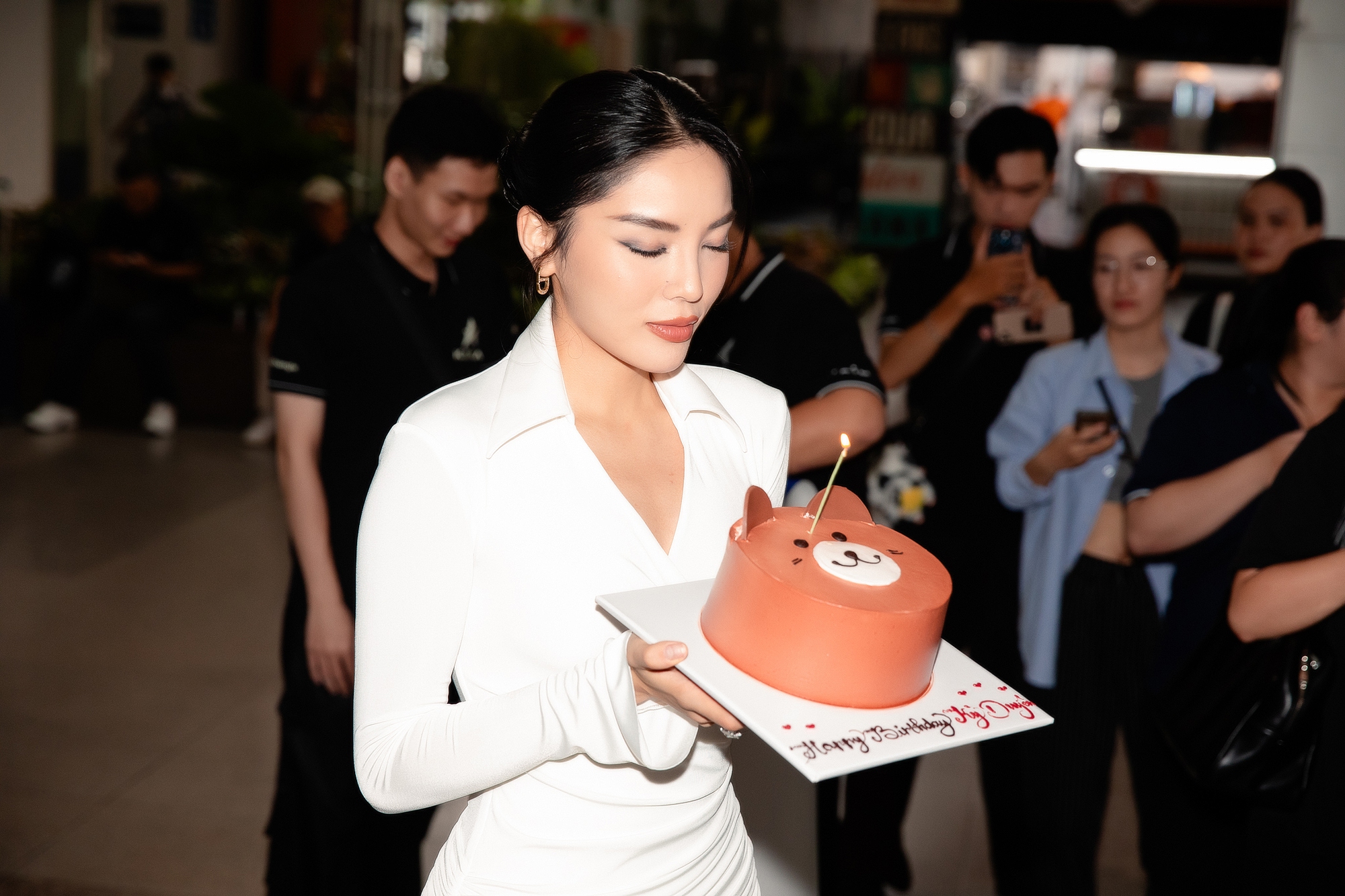 Kỳ Duyên lên tiếng giữa sân bay về những lời chê bai trong hành trình Miss Universe 2024 - Ảnh 4.