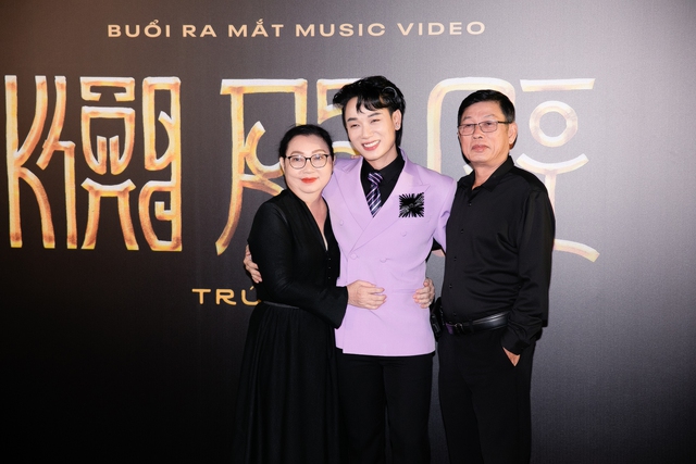 Cả showbiz đến ủng hộ Trúc Nhân ra MV mới, hội Cờ Cá Ngựa hội ngộ nhưng không có Trấn Thành!- Ảnh 16.