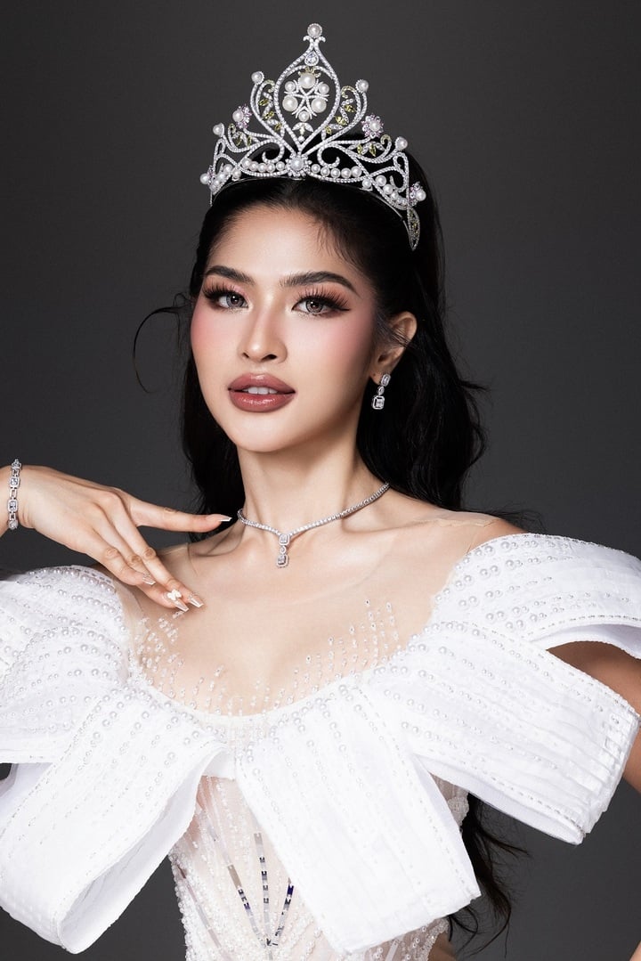 Trương Ngọc Ánh đọ sắc cùng top 4 Miss Earth 2023 - Ảnh 6.