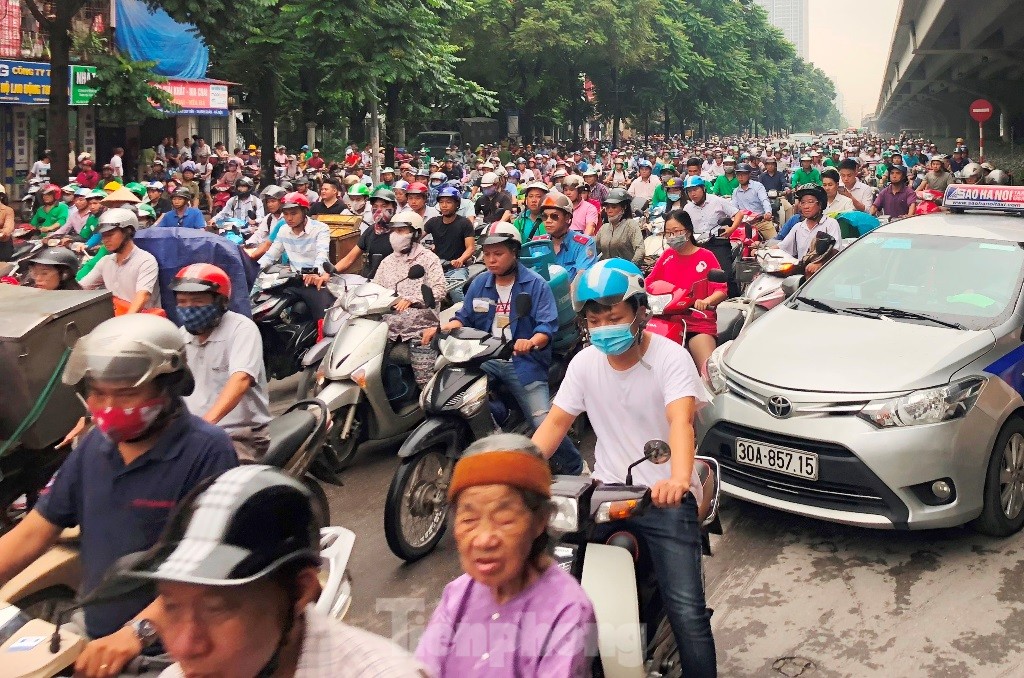 Hà Nội dự kiến cấm xe: Lời gan ruột của những người "chạy ăn" từng bữa! - Ảnh 4.