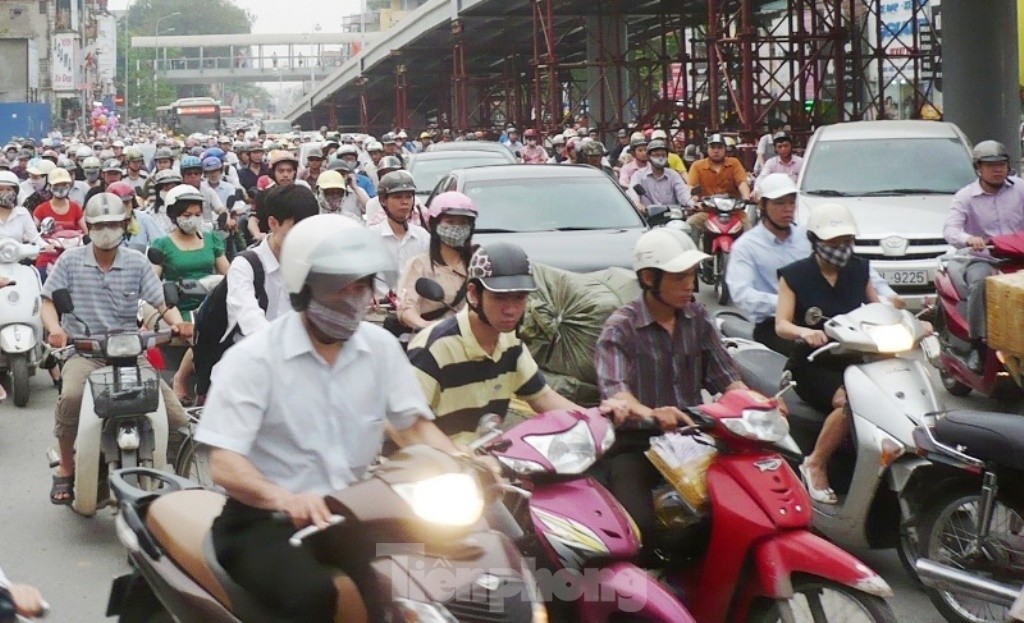 Hà Nội dự kiến cấm xe: Lời gan ruột của những người "chạy ăn" từng bữa! - Ảnh 5.